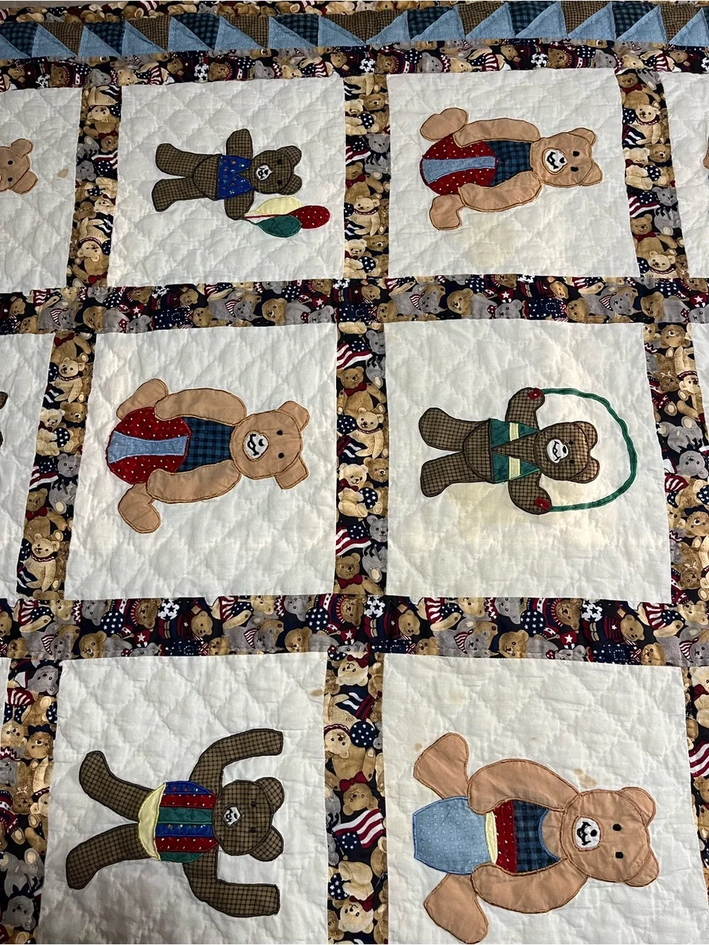 Vtg  Americana Bear Patchwork Quilt Throw Lap Blanket Cottagecore 48 x 57